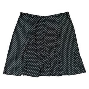 Talbots Woman Plus Size 18W Black & White Chevron Striped A Line Skirt Zipper